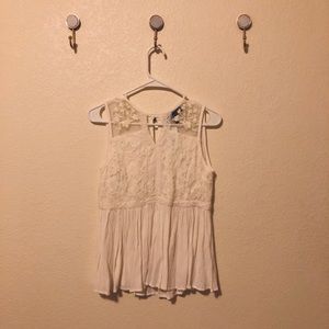 Medium White Lace Peplum Top